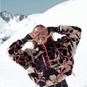FP Hit the Slopes Printed Pullover in Magnolia Floral Combo